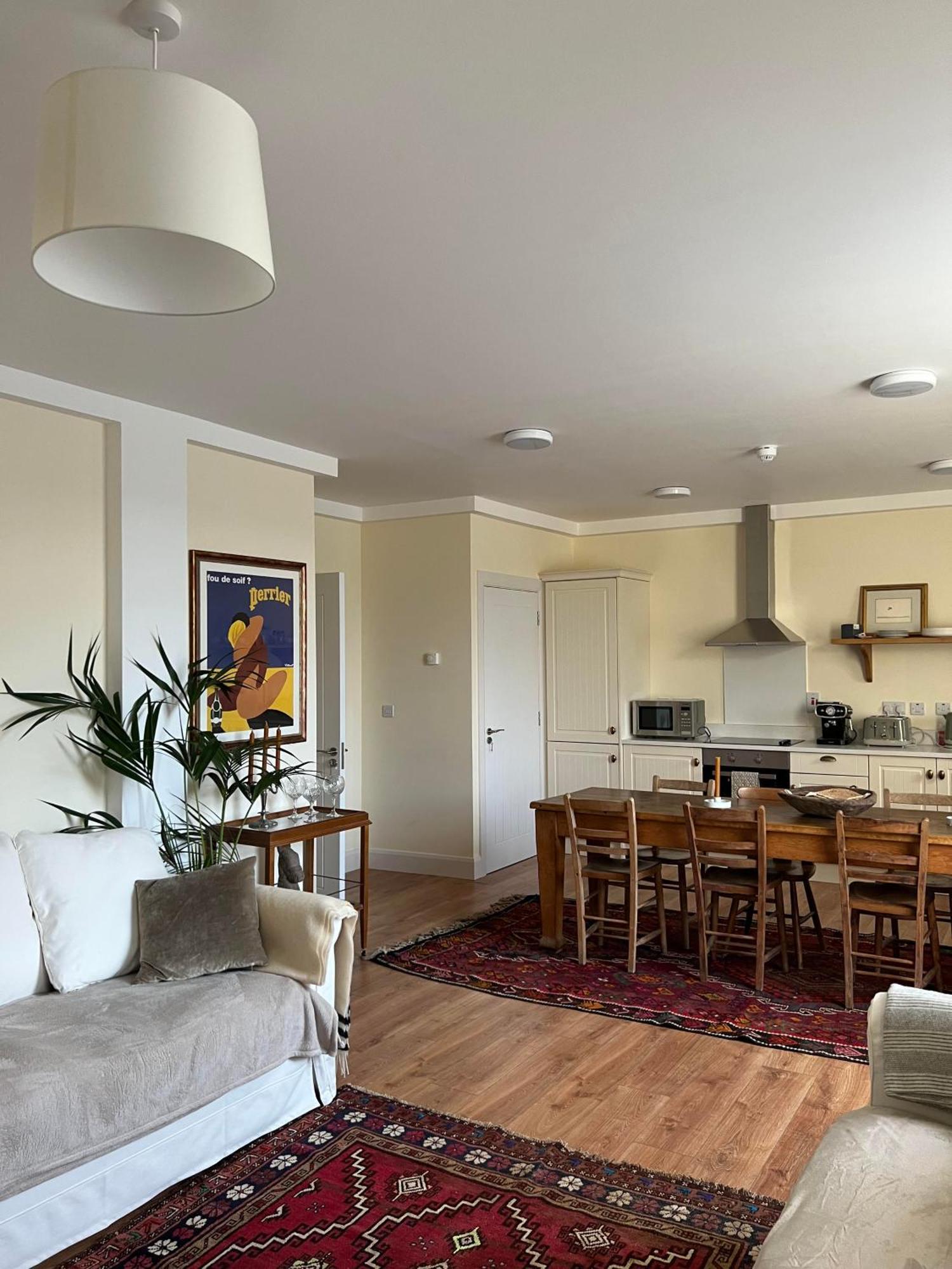 Riverfront Apartments At The Blue Goat Ramelton Extérieur photo