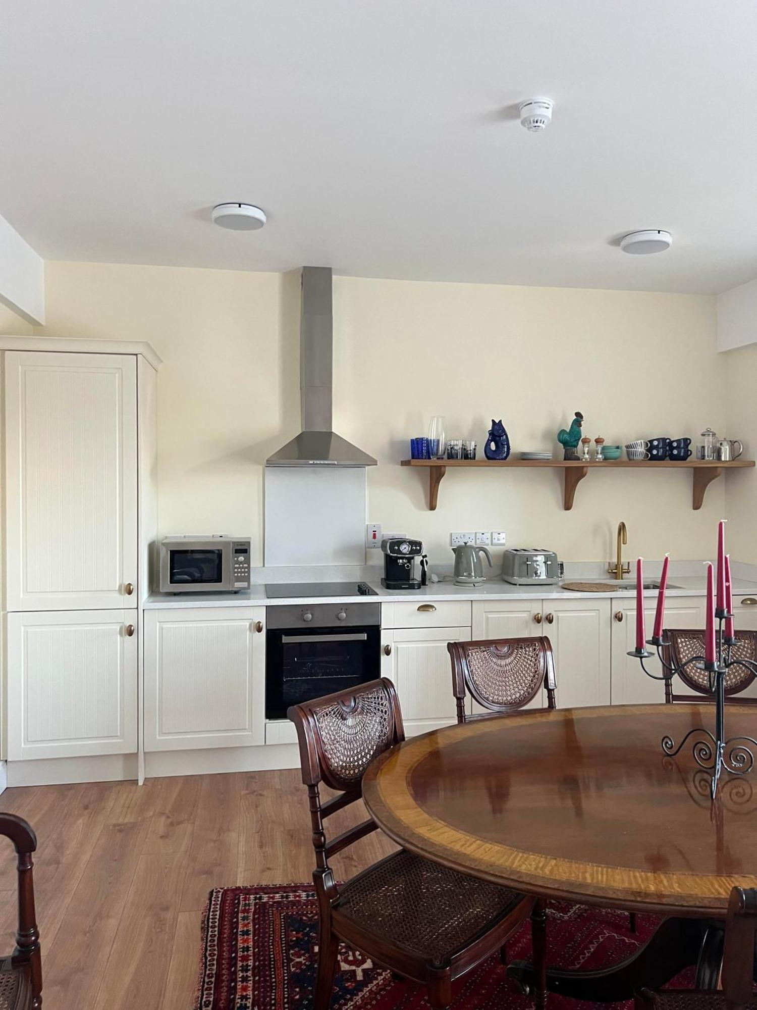 Riverfront Apartments At The Blue Goat Ramelton Extérieur photo